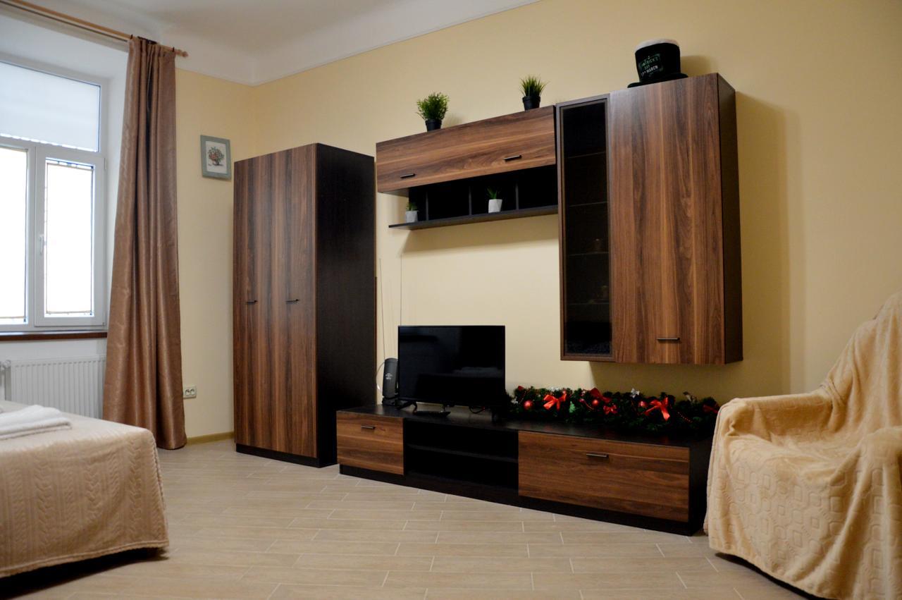 На Вулиці Льва Apartment Lviv Exterior photo